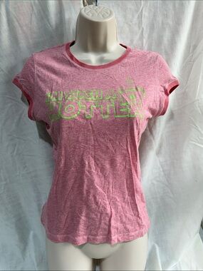 Y2K Aeropostale Pink Graphic 'I'm Such A Hot Tea' Short Sleeve Tee